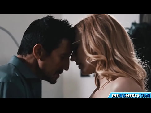 ❤️ Seks romantis dengan pirang slutty ❤ Video seks pada kami ️