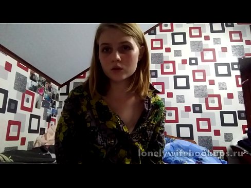 ❤️ Siswa pirang muda dari Rusia menyukai penis yang lebih besar. ❤ Video seks pada kami ️